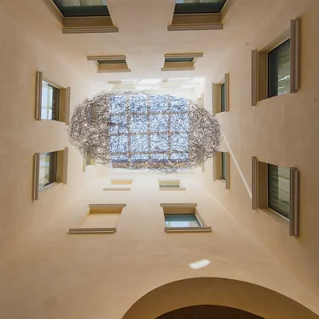 Rua Frati 48 In San Francesco 5* Модена