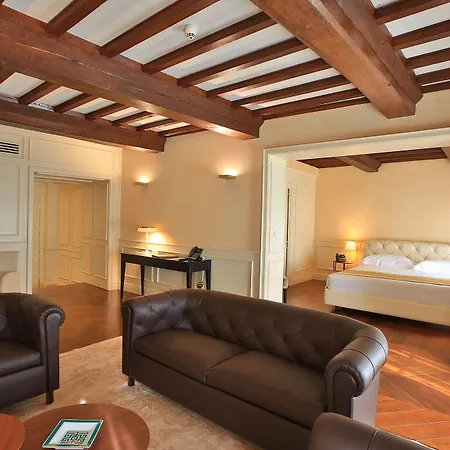 Rua Frati 48 In San Francesco 5* Μόντενα