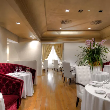 Rua Frati 48 In San Francesco ホテル モデナ