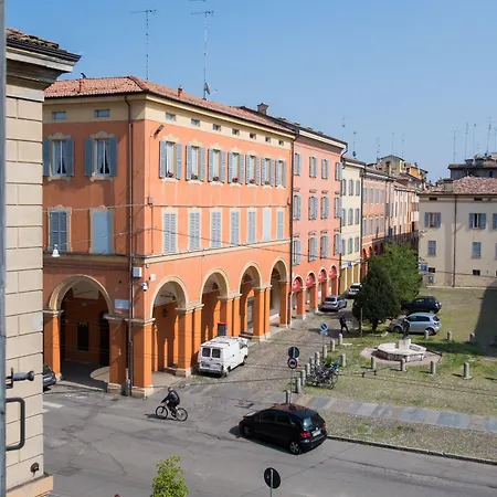 Отель Rua Frati 48 In San Francesco Модена