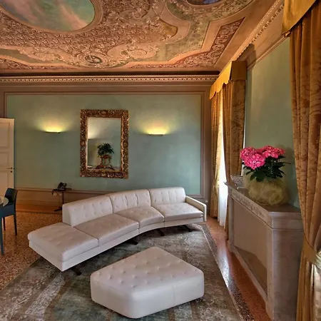 Отель Rua Frati 48 In San Francesco 5*