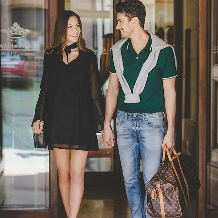 Rua Frati 48 In San Francesco