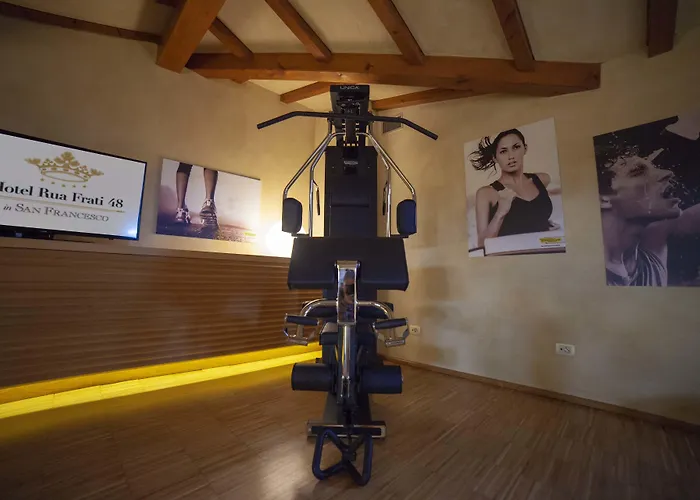 Hotel Rua Frati 48 In San Francesco 5*
