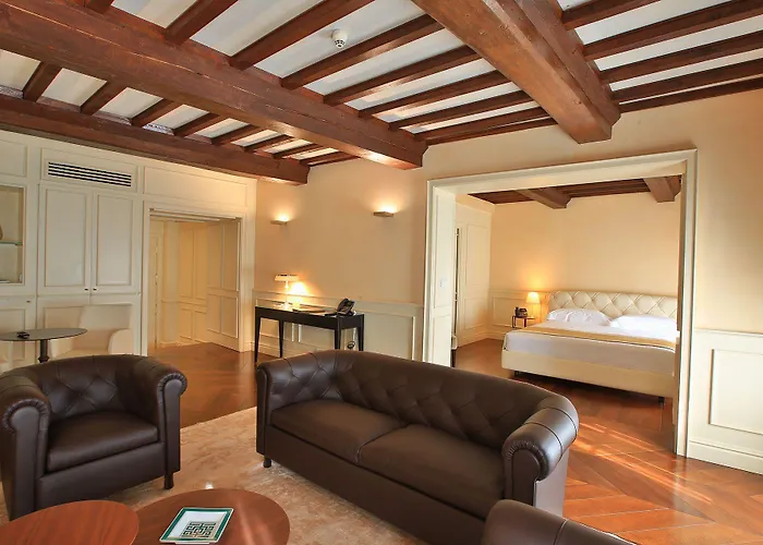 Rua Frati 48 In San Francesco 5* Modena