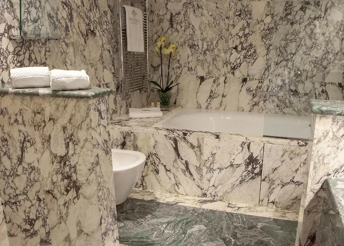 Rua Frati 48 In San Francesco Szálloda